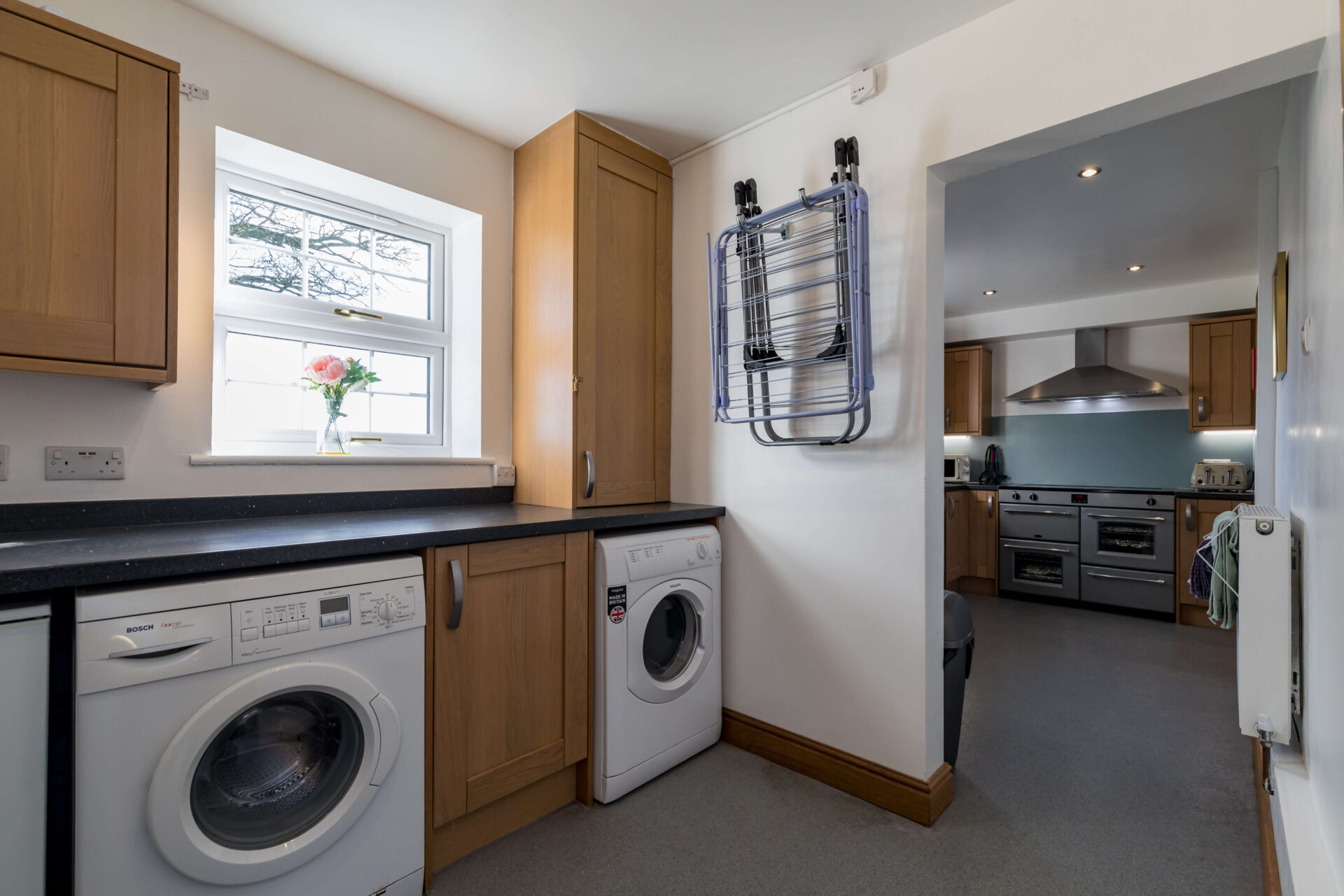 Leisure Area - Laundry Room 